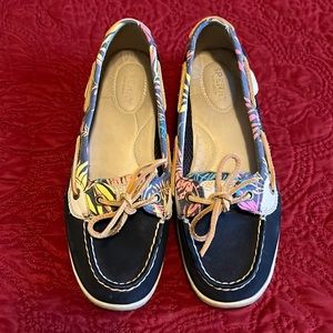 Sperry navy mesh side colorful tropical Size 8